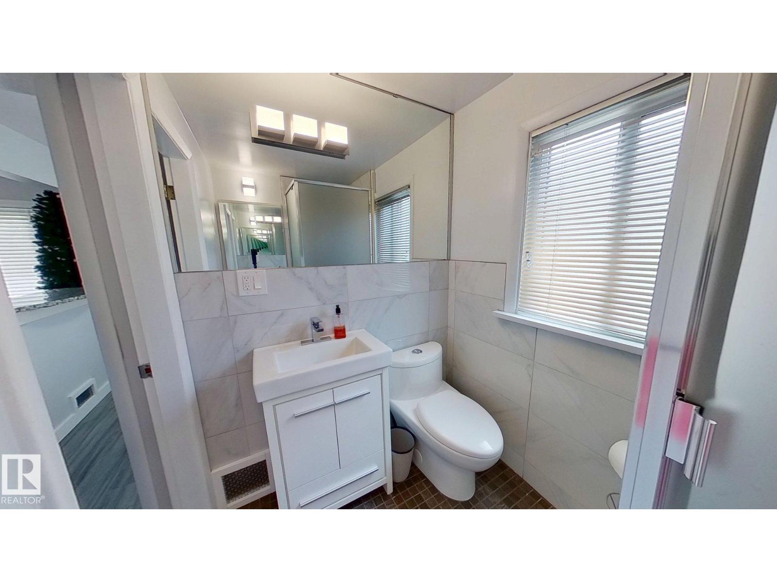 11708 130 St Nw, Edmonton, Alberta  T5J 1A1 - Photo 19 - E4448491