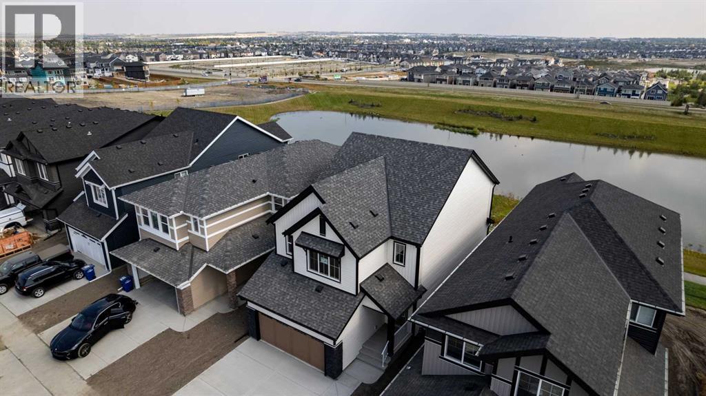 3082 Key Drive Sw, Airdrie, Alberta  T4B 5T1 - Photo 2 - A2268727