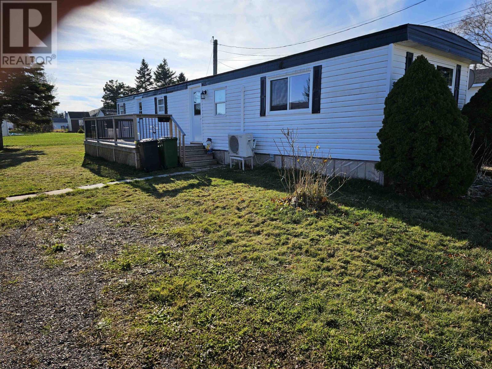 11 West Drive, Summerside, Prince Edward Island  C1N 5J9 - Photo 1 - 202528407