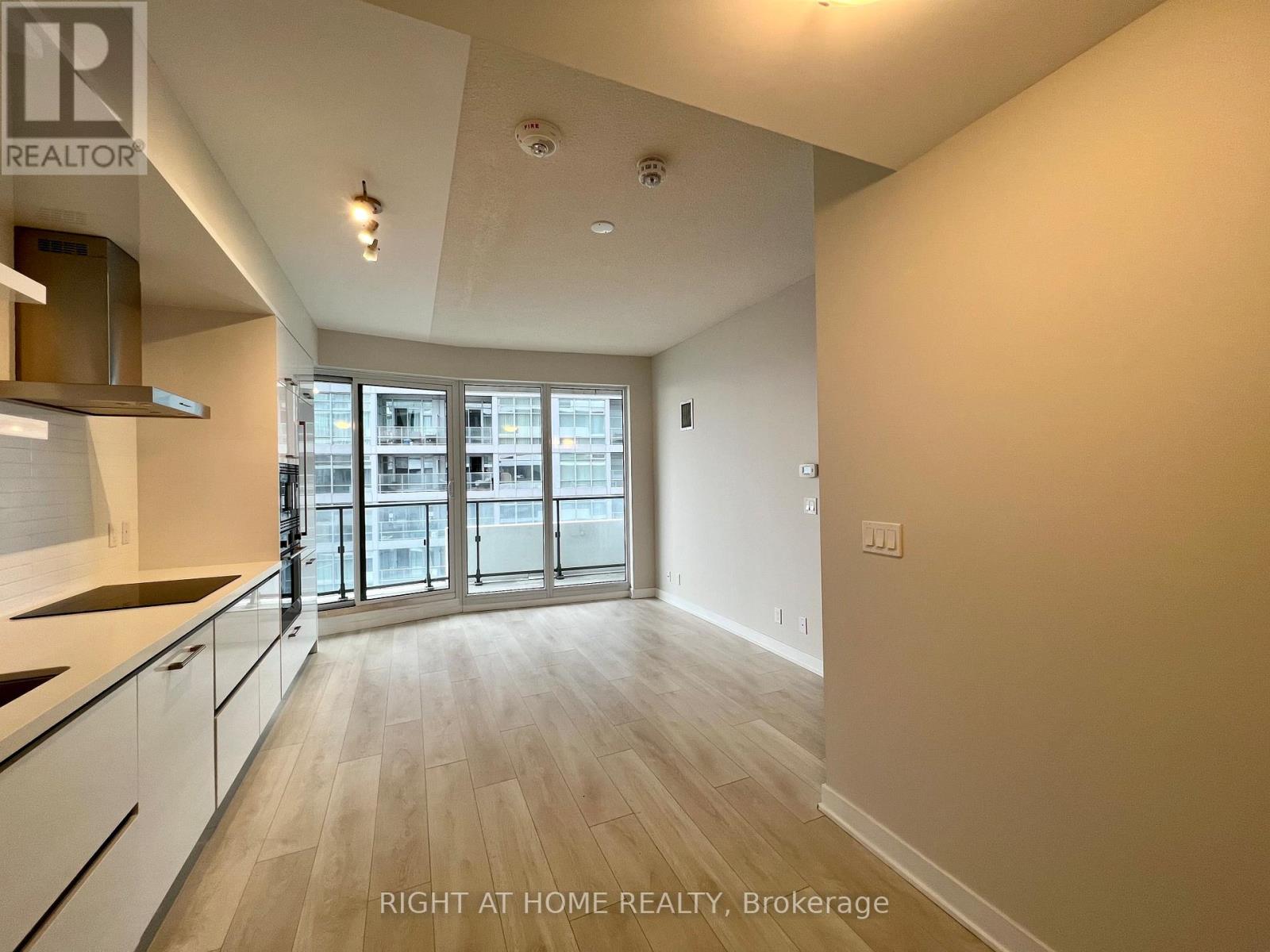 2505 - 2221 Yonge Street, Toronto, Ontario  M4S 2B4 - Photo 4 - C12567164