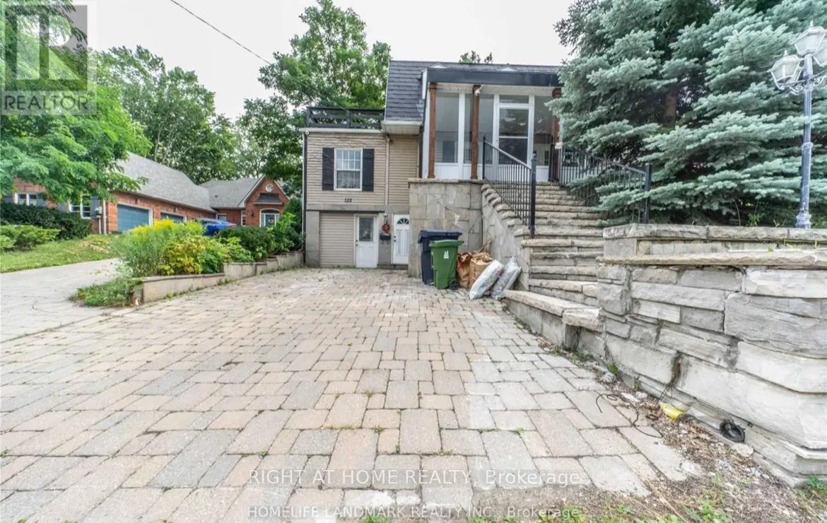 UNIT 2 - 125 STEELES AVENUE E, Toronto, Ontario