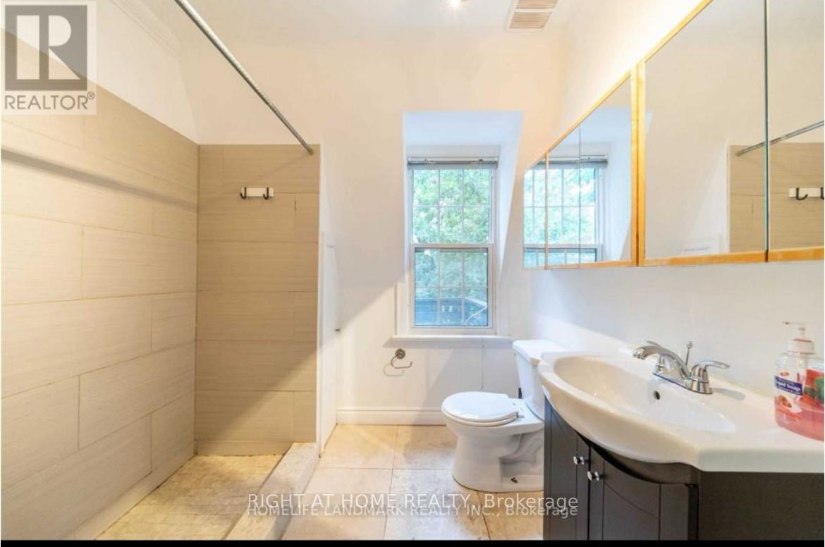 Unit 2 - 125 Steeles Avenue E, Toronto, Ontario  M2M 3Y5 - Photo 5 - C12567224