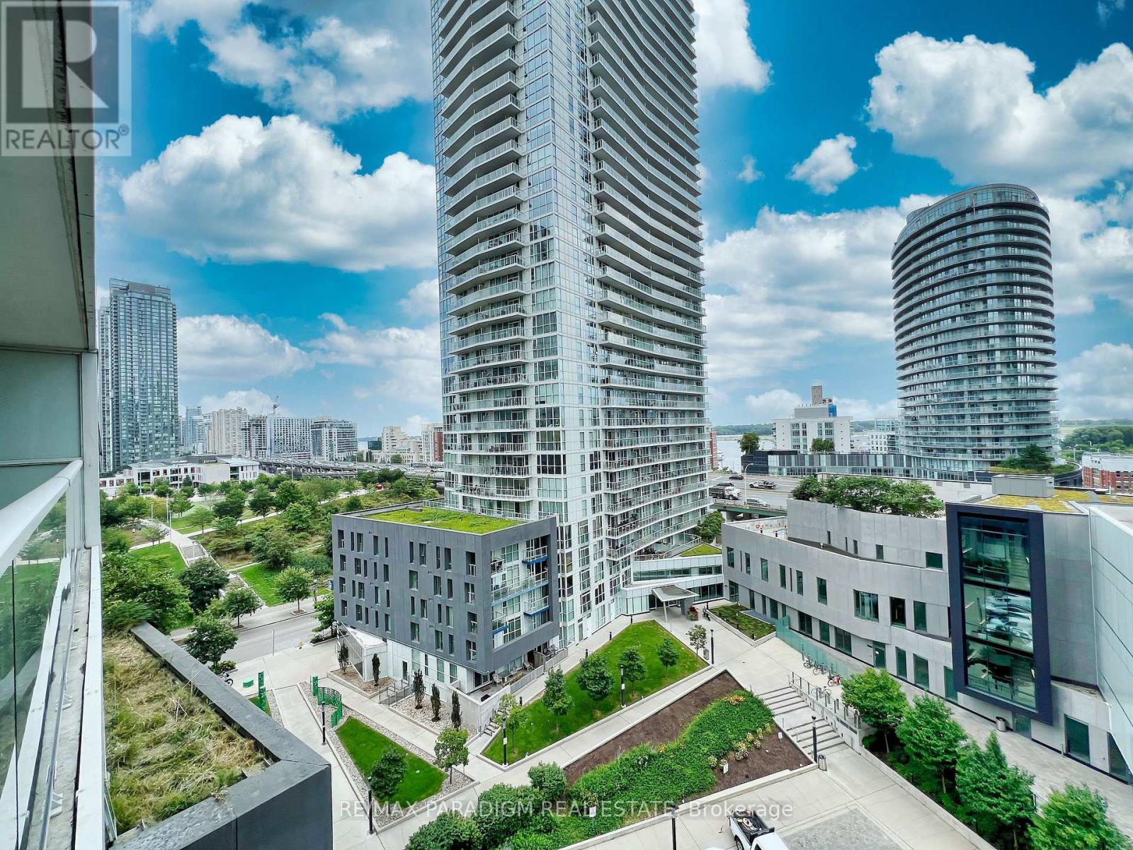 2211 - 85 Queens Wharf Road, Toronto, Ontario  M5V 0J9 - Photo 2 - C12567262