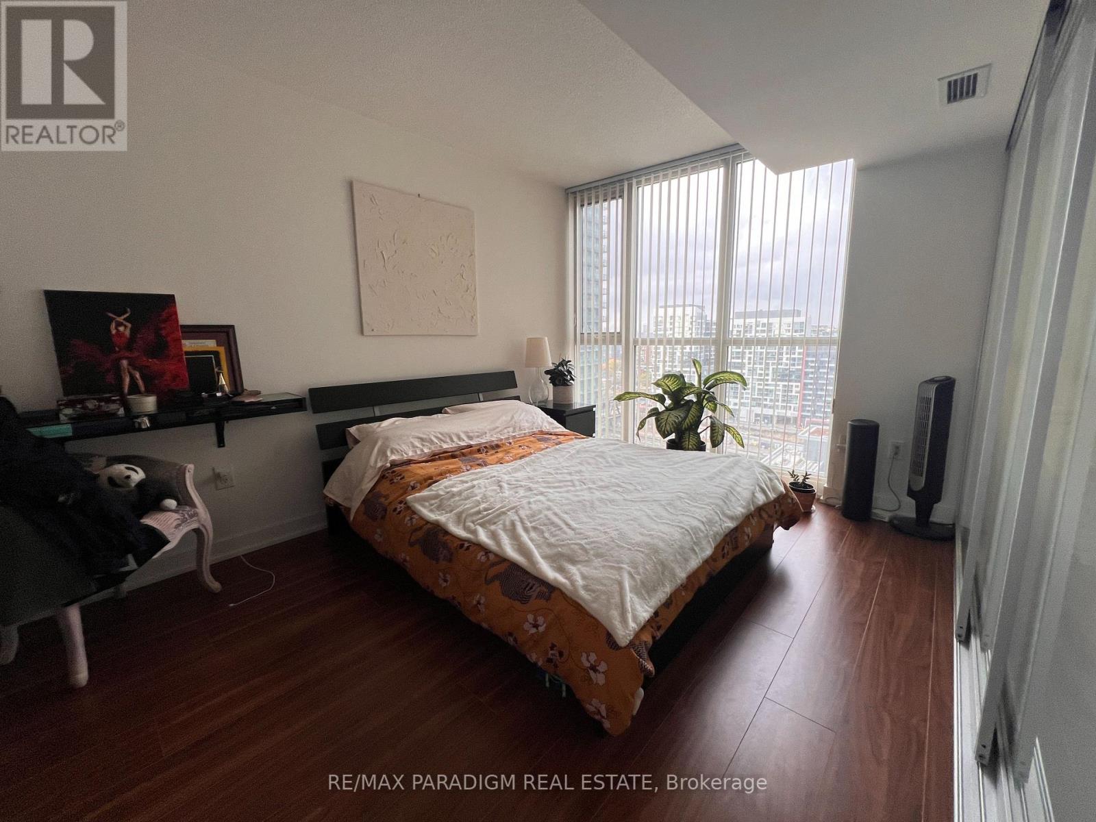 2211 - 85 Queens Wharf Road, Toronto, Ontario  M5V 0J9 - Photo 5 - C12567262