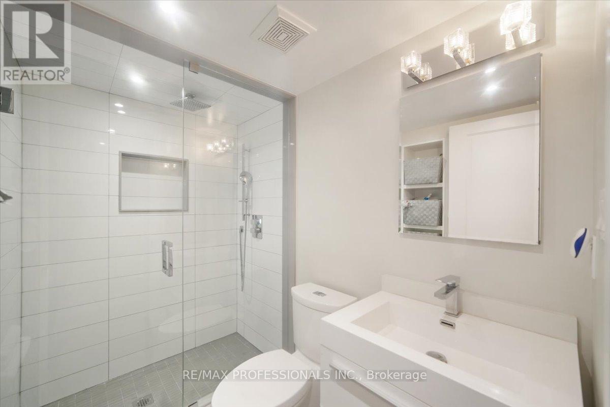 912 - 1700 Eglinton Avenue, Toronto, Ontario  M4A 2X4 - Photo 16 - C12567324