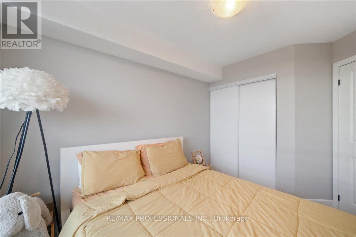 912 - 1700 Eglinton Avenue, Toronto, Ontario  M4A 2X4 - Photo 18 - C12567324