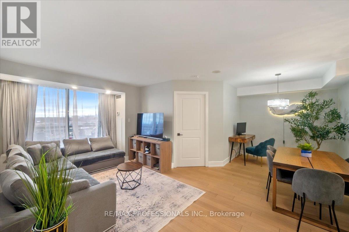 912 - 1700 Eglinton Avenue, Toronto, Ontario  M4A 2X4 - Photo 7 - C12567324