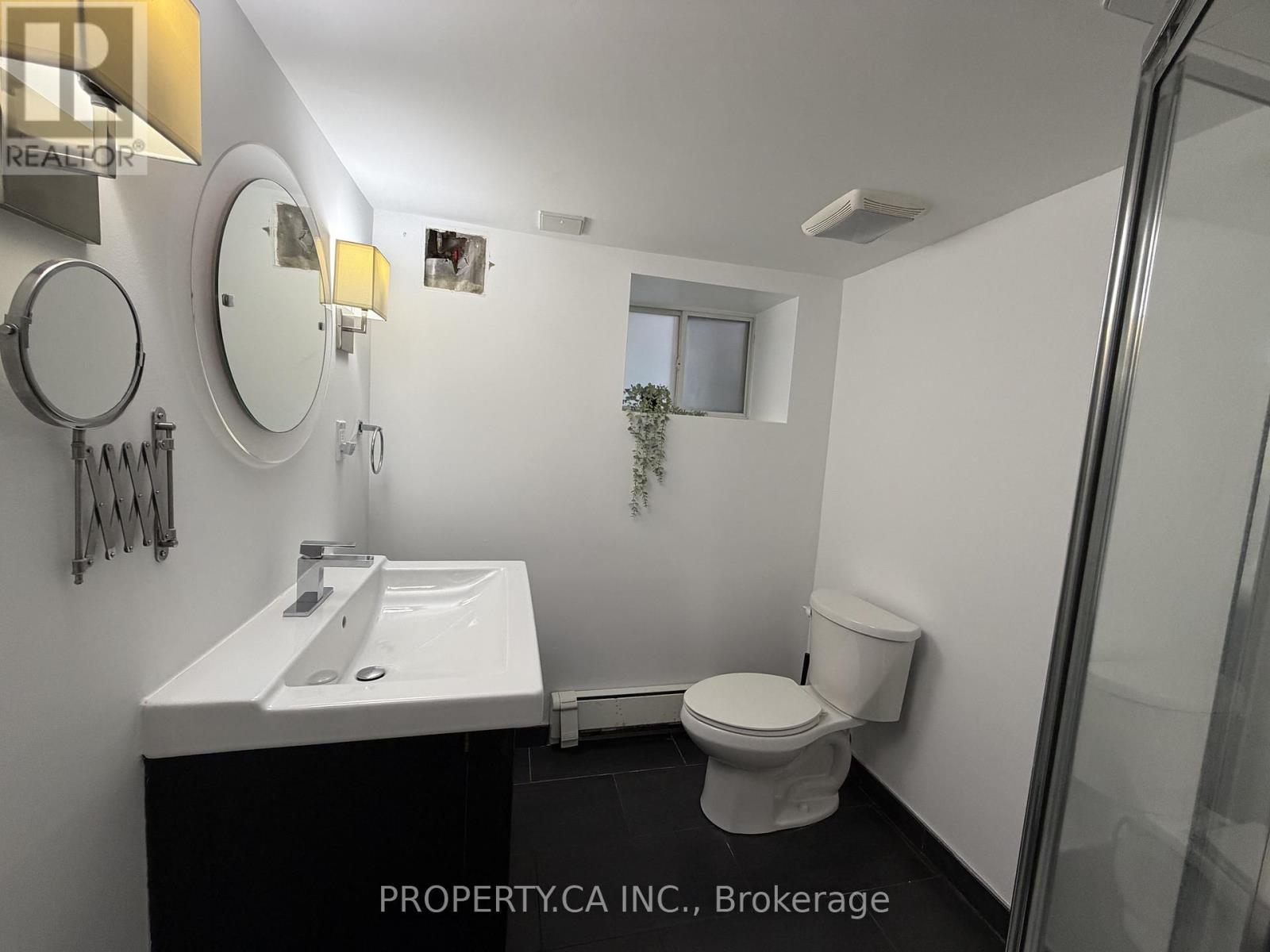 Lower Level - 33 Appleton Avenue, Toronto, Ontario  M6E 3A4 - Photo 11 - C12567340