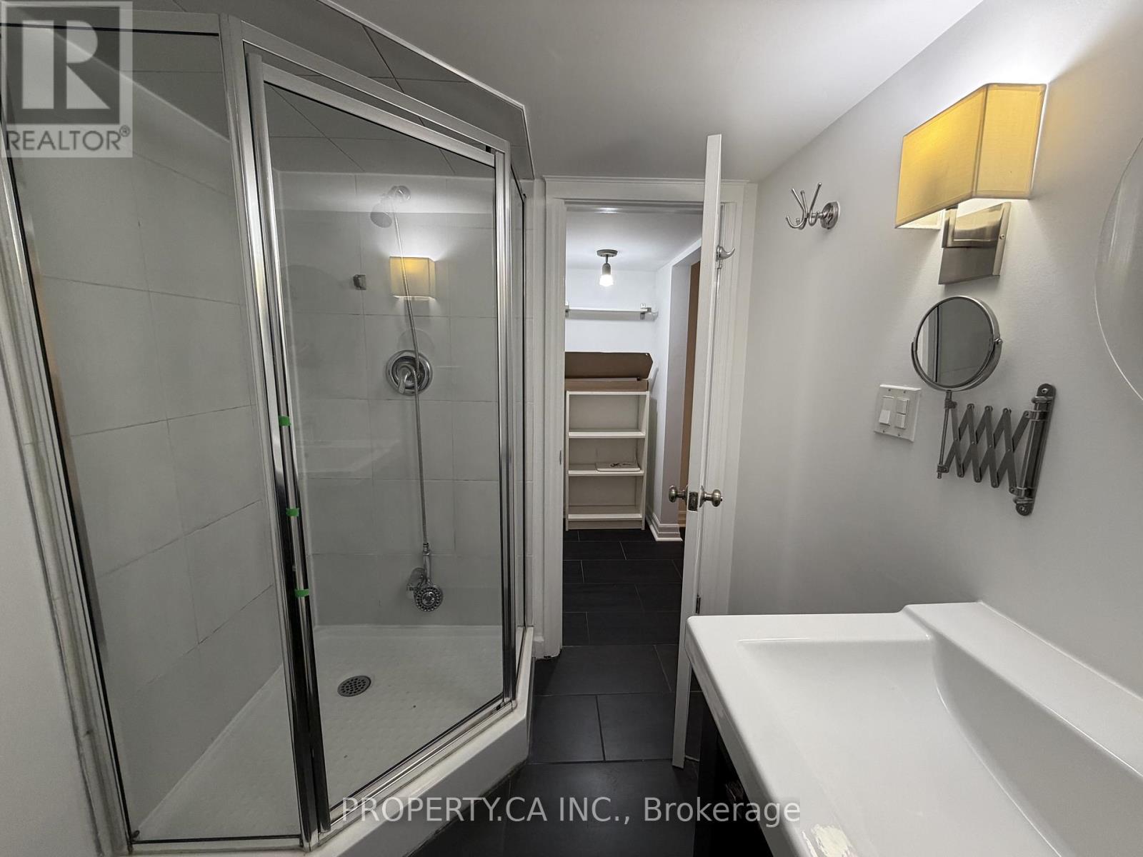 Lower Level - 33 Appleton Avenue, Toronto, Ontario  M6E 3A4 - Photo 12 - C12567340