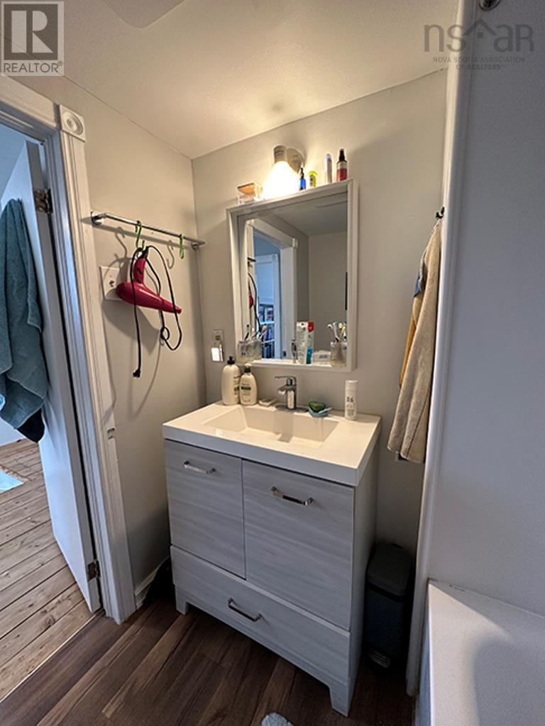 9690 Grenville Street, St. Peter's, Nova Scotia  B0E 3B0 - Photo 34 - 202527986