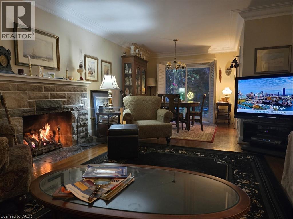 557 Stillwater Crescent, Burlington, Ontario  L7T 3M8 - Photo 3 - 40771797