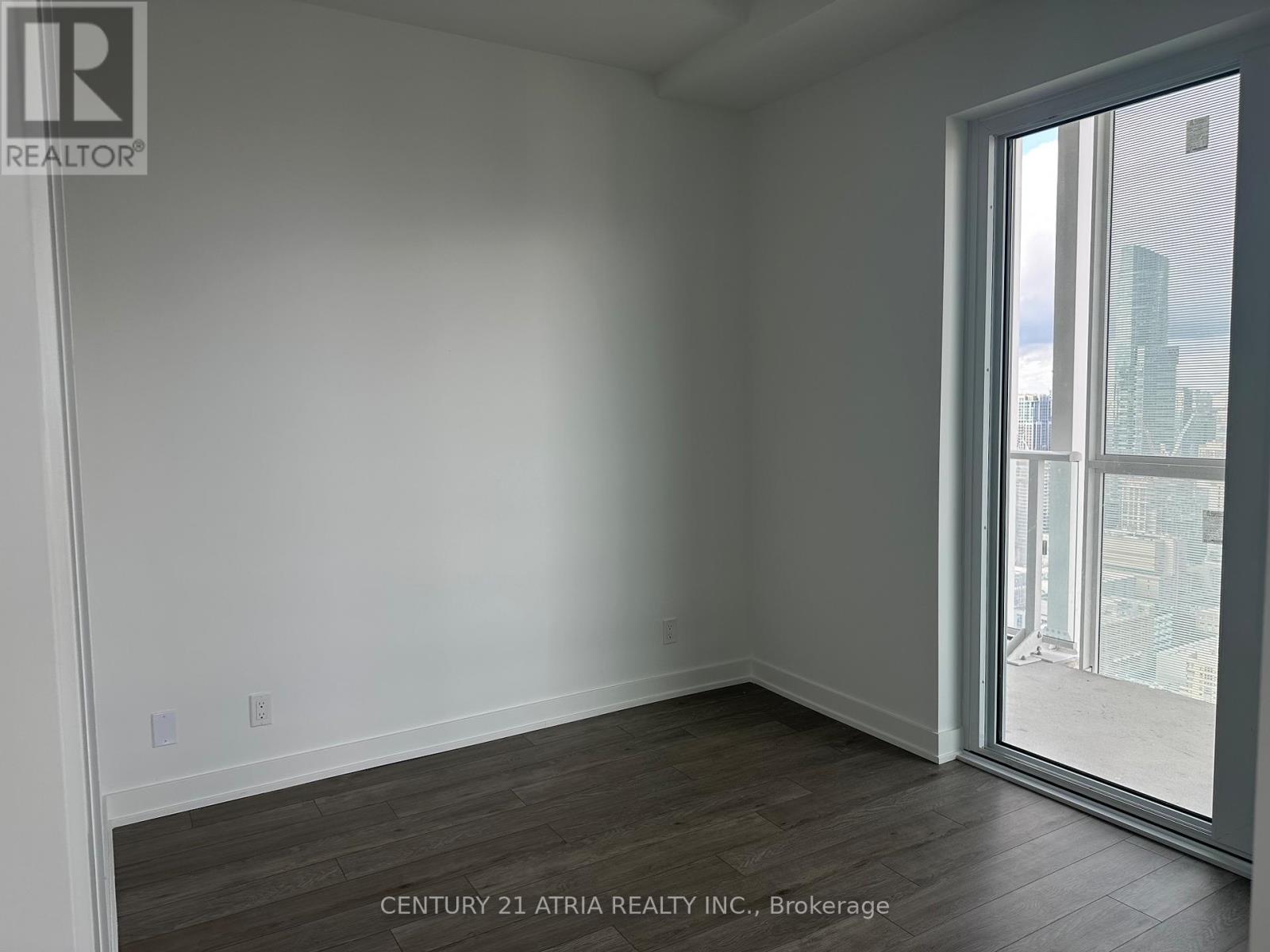 5702 - 88 Queen Street E, Toronto, Ontario  M5C 0B6 - Photo 11 - C12553654