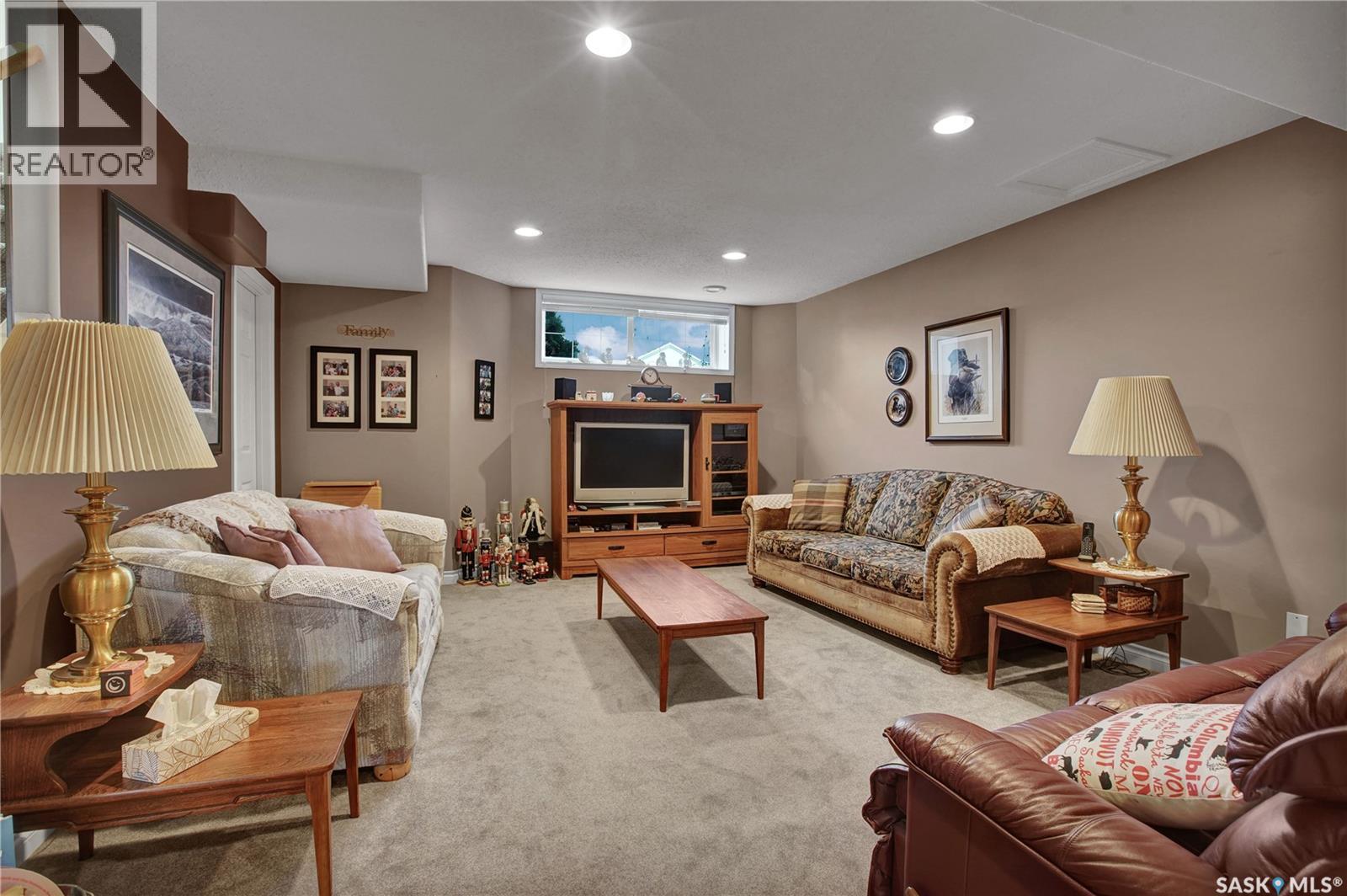 208 Maccormack Road, Martensville, Saskatchewan  S0K 0A2 - Photo 19 - SK024354