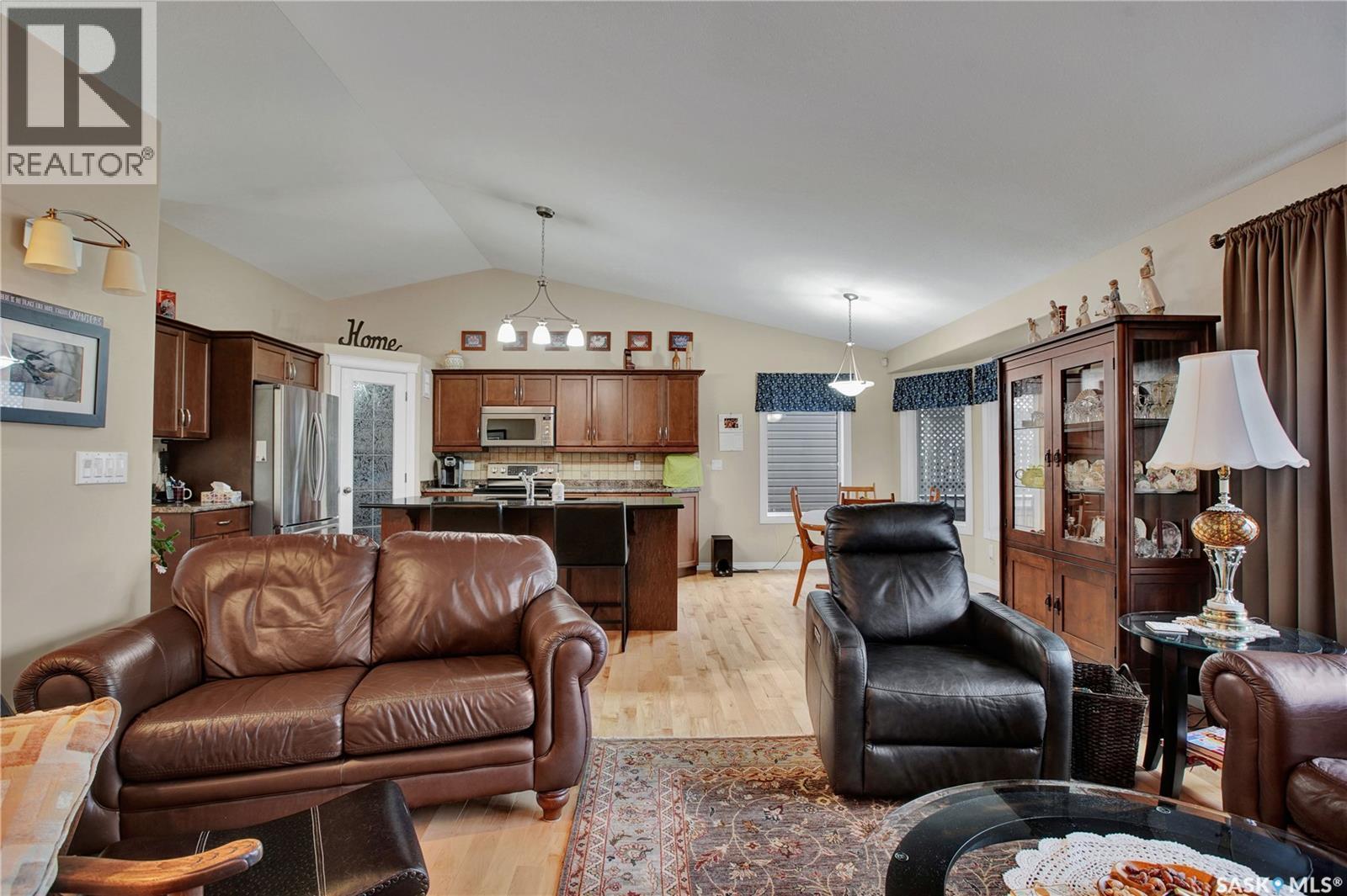 208 Maccormack Road, Martensville, Saskatchewan  S0K 0A2 - Photo 9 - SK024354