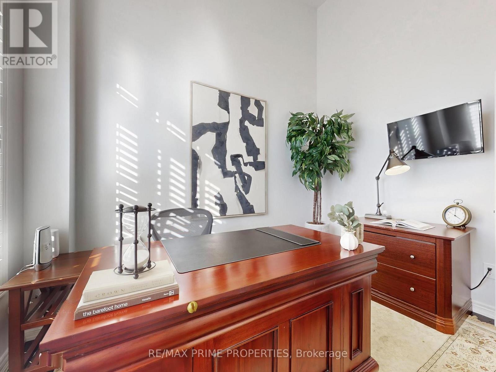 71 Everett Street, Markham, Ontario  L6E 0L3 - Photo 5 - N12567280