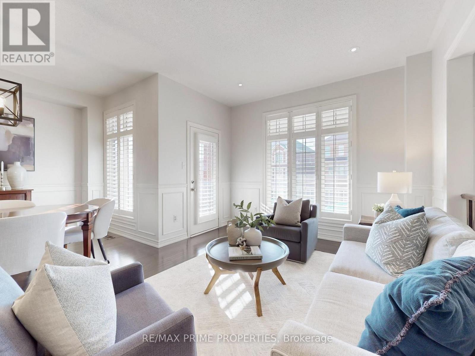 71 Everett Street, Markham, Ontario  L6E 0L3 - Photo 6 - N12567280