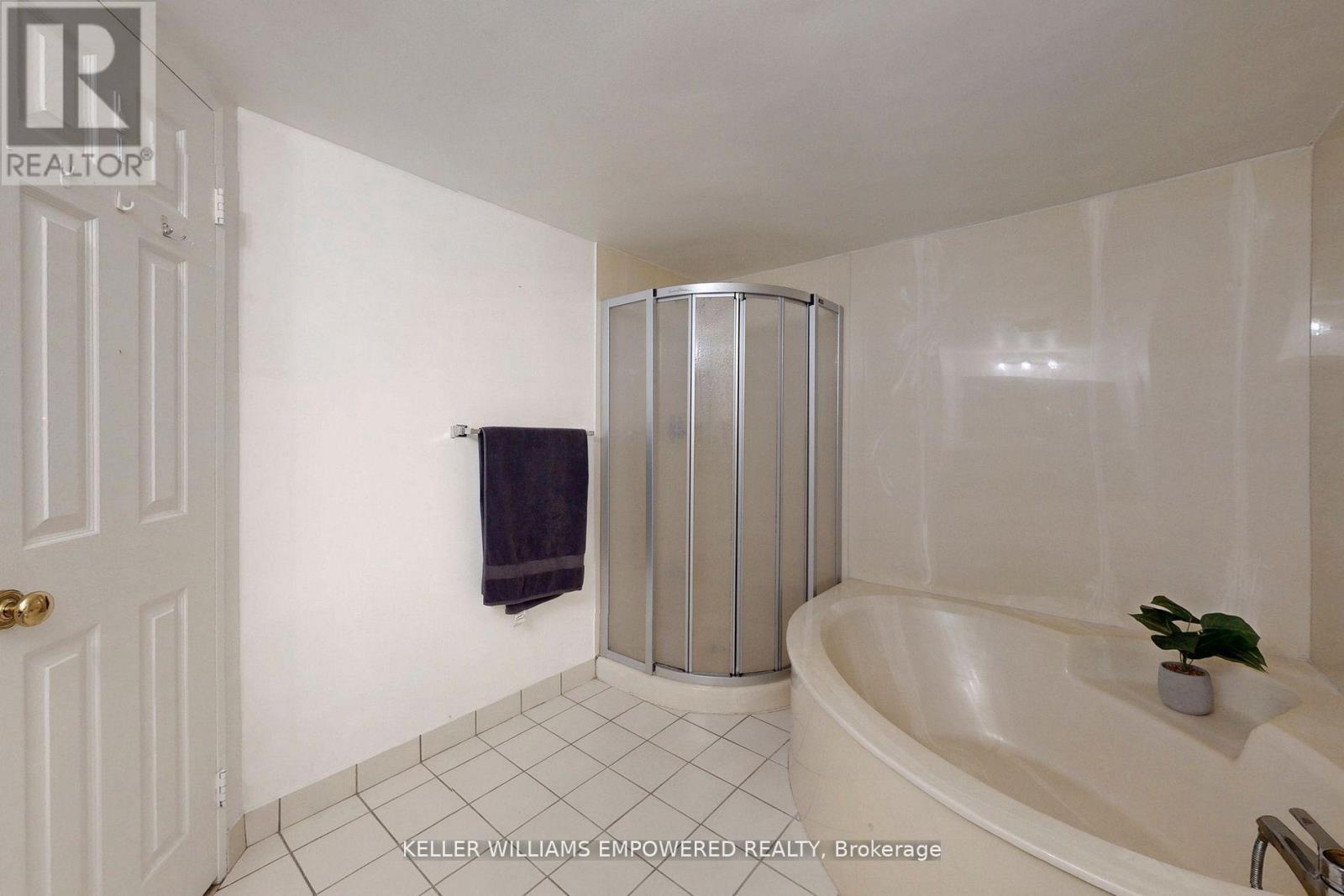 707 - 20 Harding Boulevard W, Richmond Hill, Ontario  L4C 9S4 - Photo 19 - N12567312