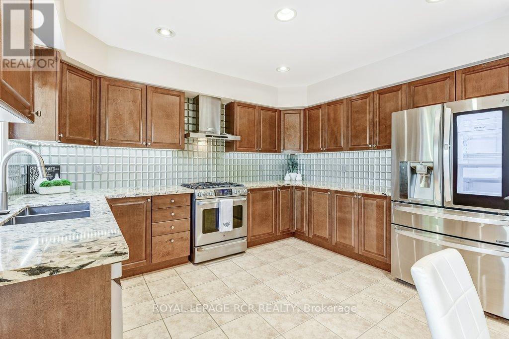 42 Mynden Way, Newmarket, Ontario L3X 3A8 - Photo 14 - N12567330