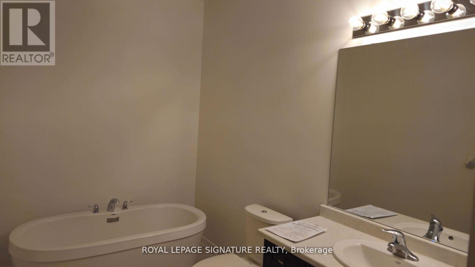 Upper - 72 Singhampton Road, Vaughan, Ontario  L4H 5J7 - Photo 15 - N12567338