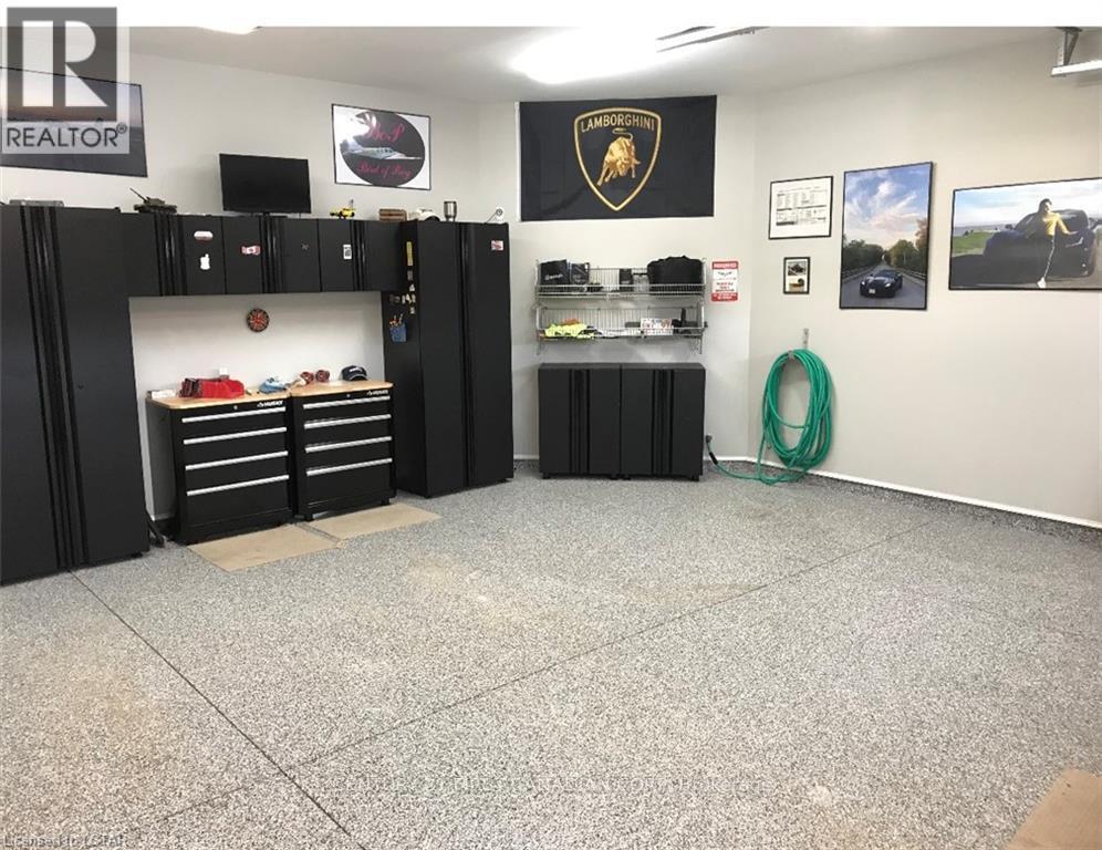 1185 Smithson Court, London North, Ontario  N5X 4P1 - Photo 25 - X12358537