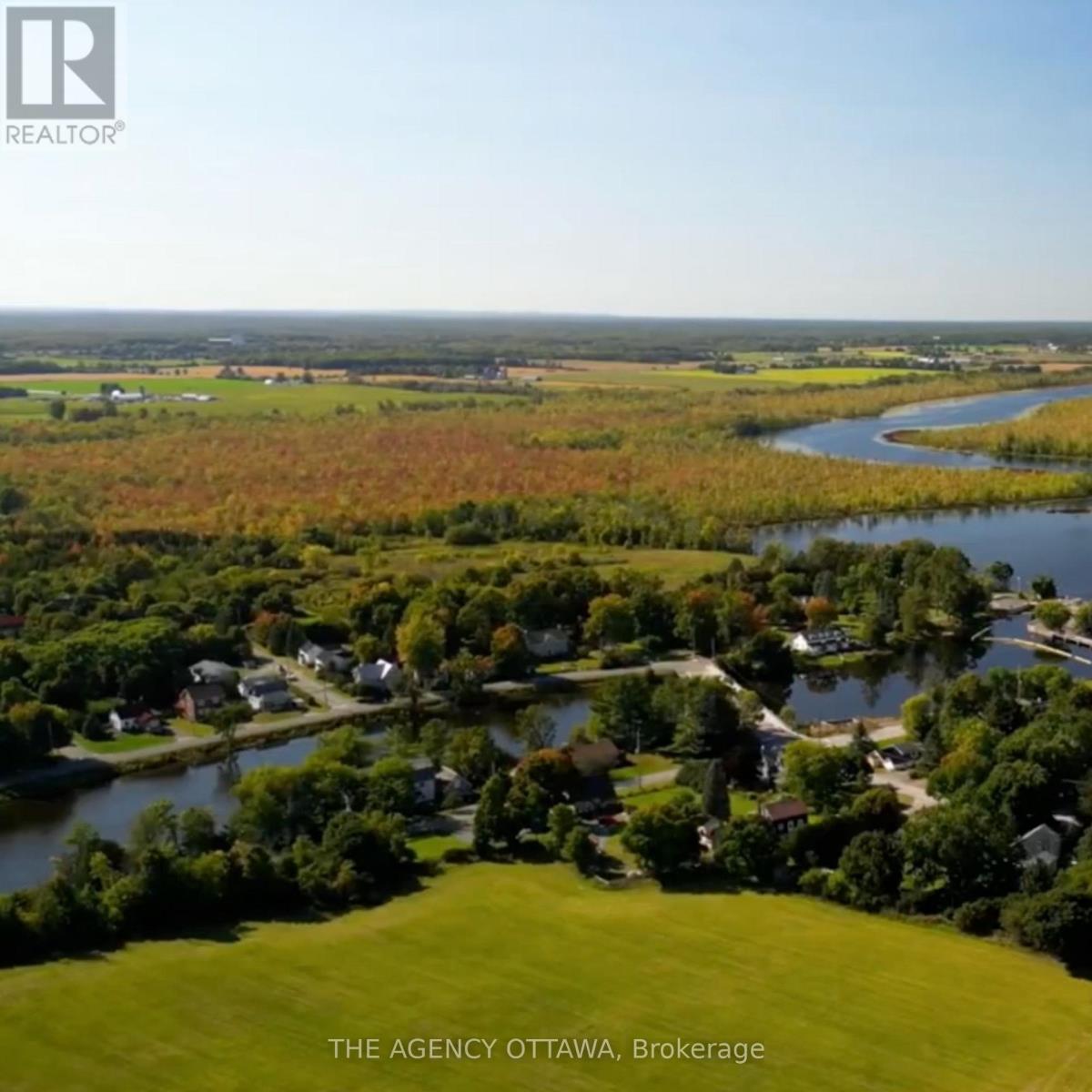 - APPLE STREET, Mississippi Mills, Ontario