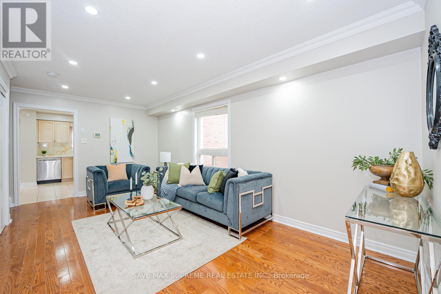 74 Ridgemore Crescent, Brampton, Ontario  L7A 2L5 - Photo 8 - W12567188