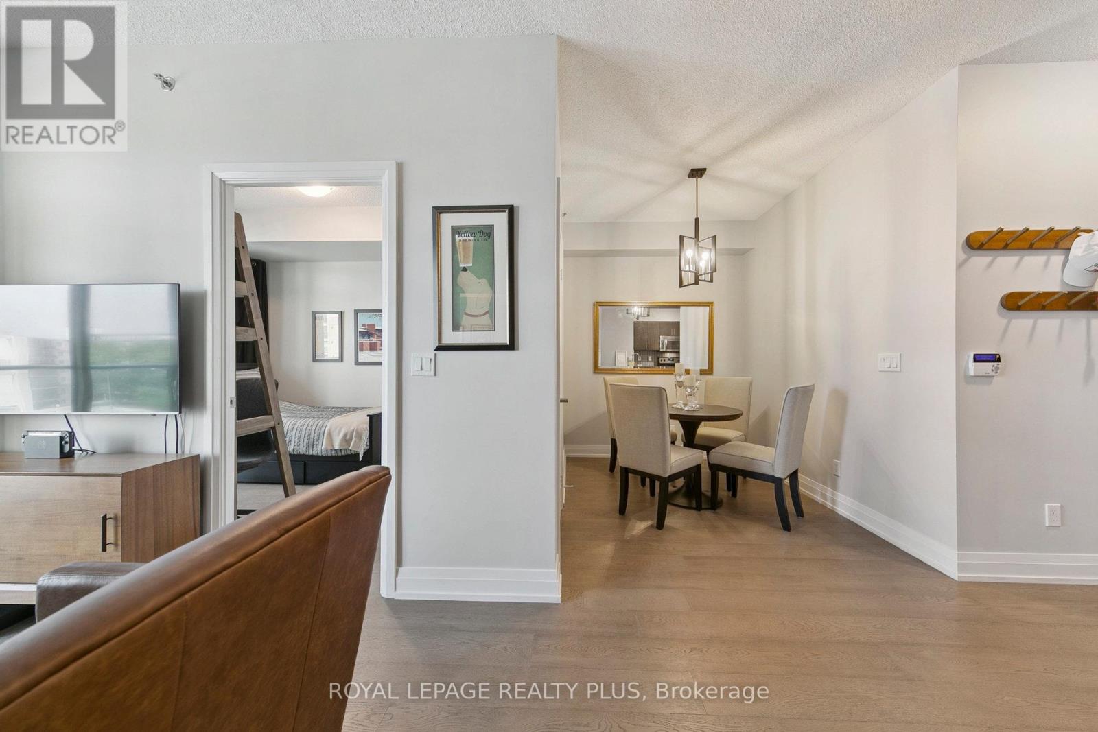 406 - 65 Speers Road, Oakville, Ontario  L6K 0J1 - Photo 12 - W12567276