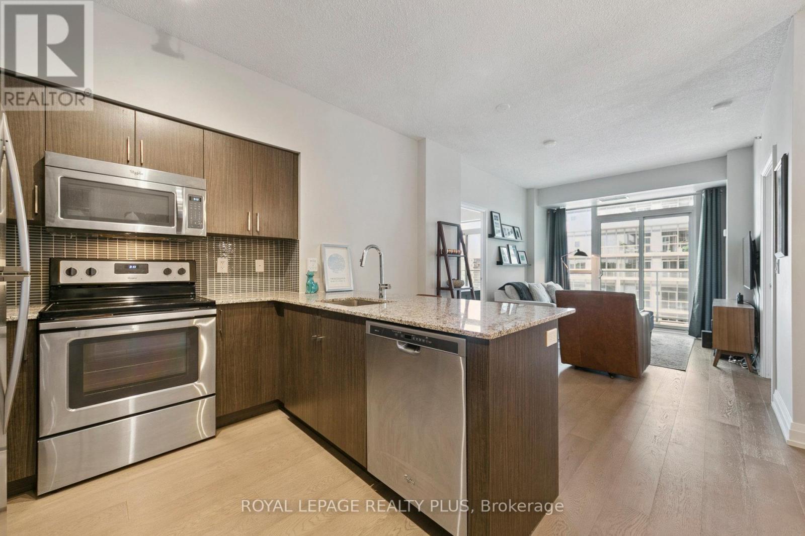 406 - 65 Speers Road, Oakville, Ontario  L6K 0J1 - Photo 6 - W12567276