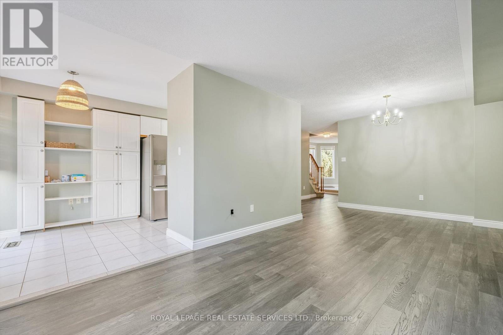 60 - 2350 Grand Ravine Drive, Oakville, Ontario  L6H 6E2 - Photo 8 - W12567282