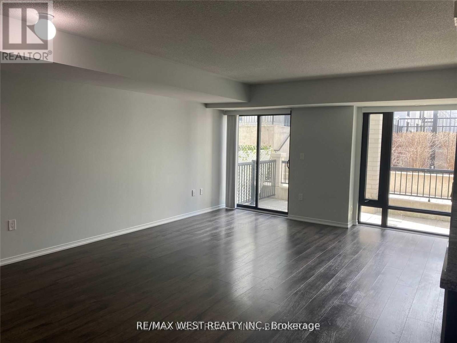 421 - 130 Widdicombe Hill Boulevard, Toronto, Ontario  M9R 4A6 - Photo 2 - W12567288