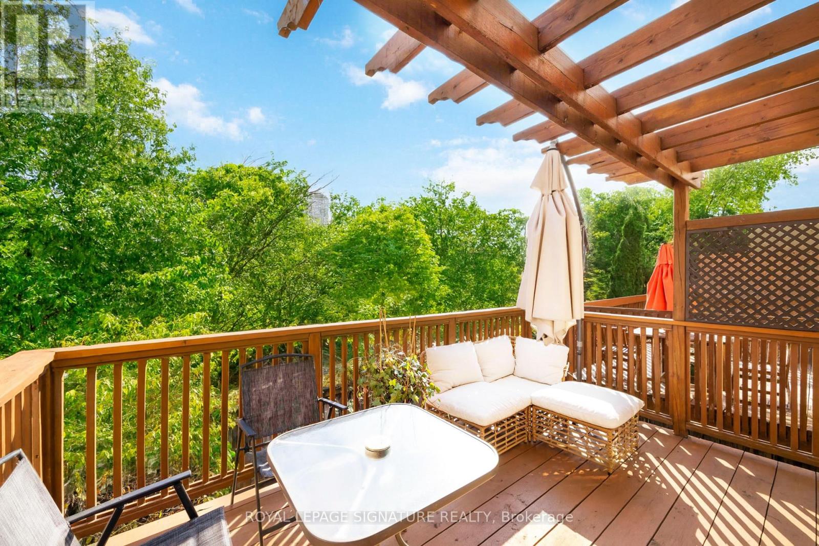 9 Harbourview Crescent, Toronto, Ontario  M8V 4A6 - Photo 12 - W12567306