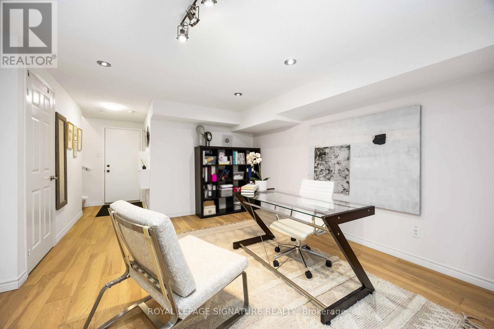 9 Harbourview Crescent, Toronto, Ontario  M8V 4A6 - Photo 27 - W12567306