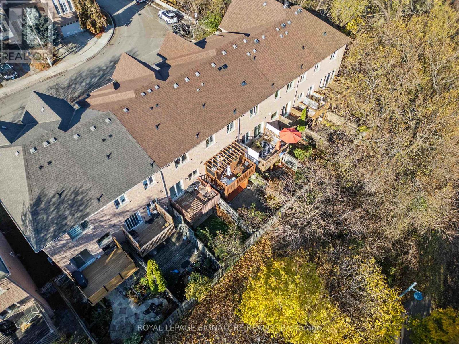 9 Harbourview Crescent, Toronto, Ontario  M8V 4A6 - Photo 33 - W12567306