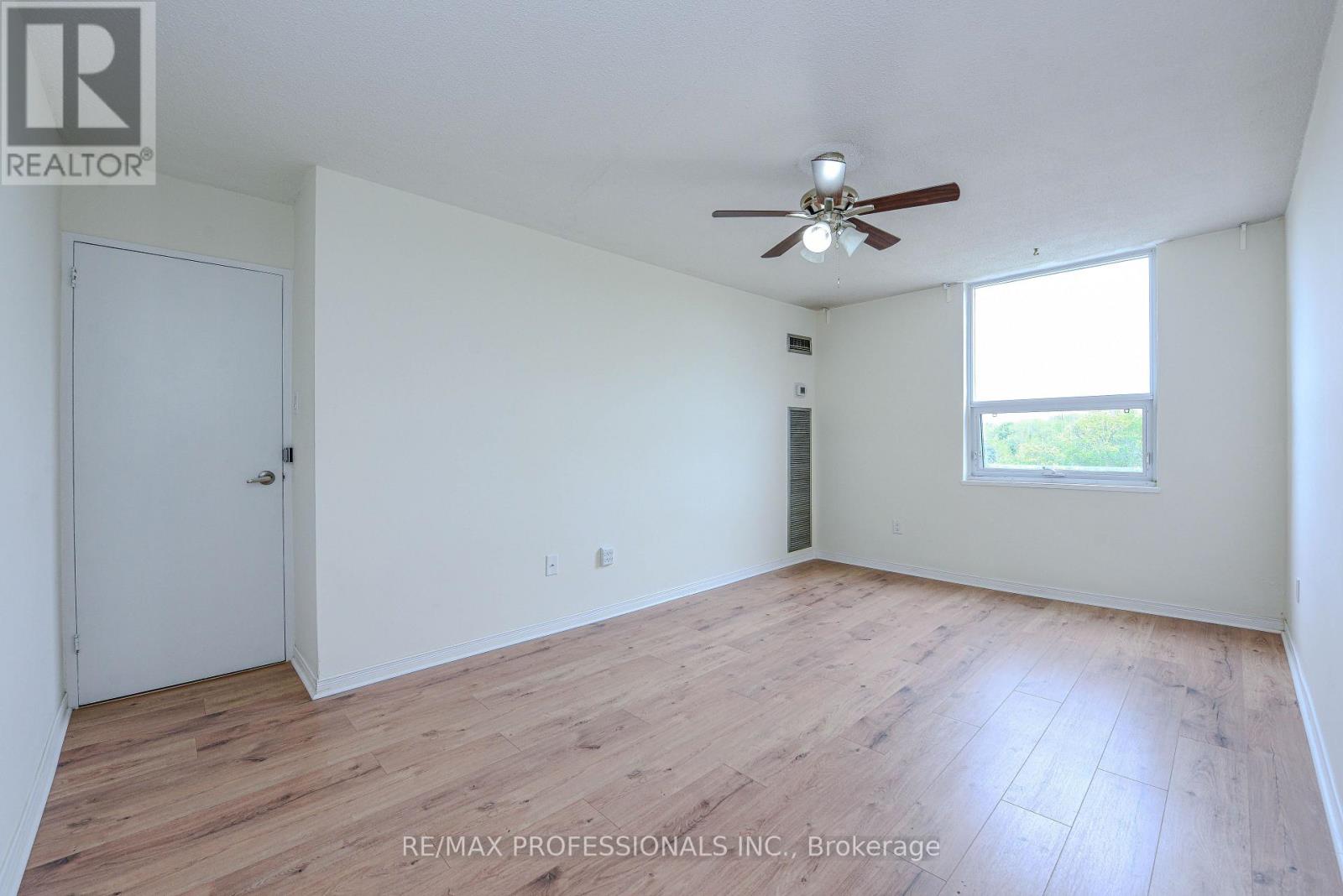 302 - 362 The East Mall, Toronto, Ontario  M9B 6C4 - Photo 22 - W12567328