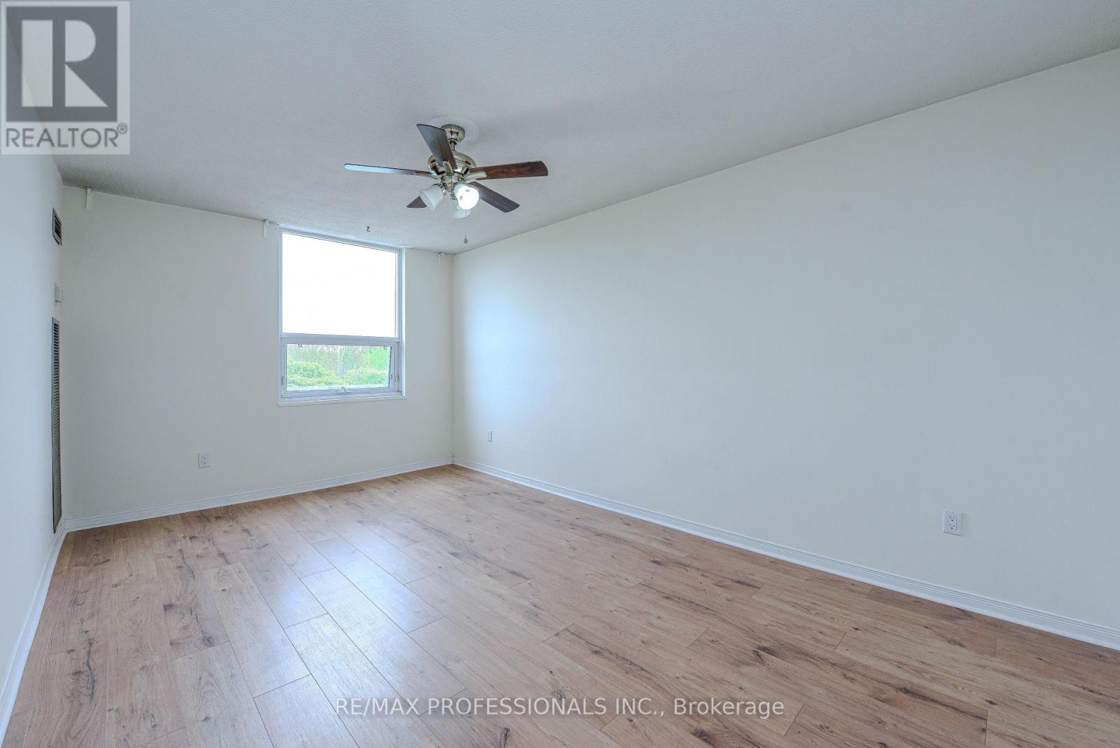 302 - 362 The East Mall, Toronto, Ontario  M9B 6C4 - Photo 29 - W12567328