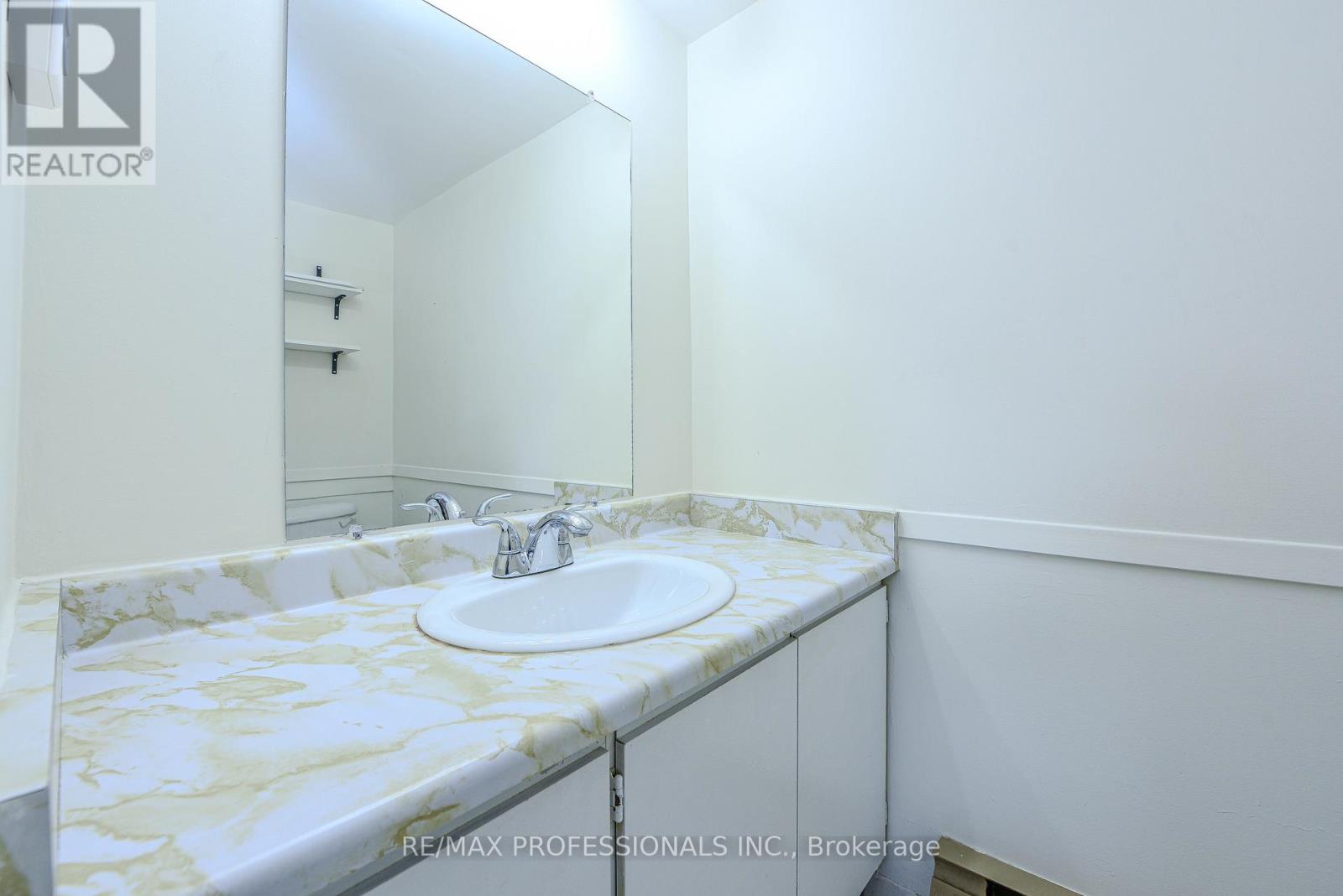 302 - 362 The East Mall, Toronto, Ontario  M9B 6C4 - Photo 31 - W12567328