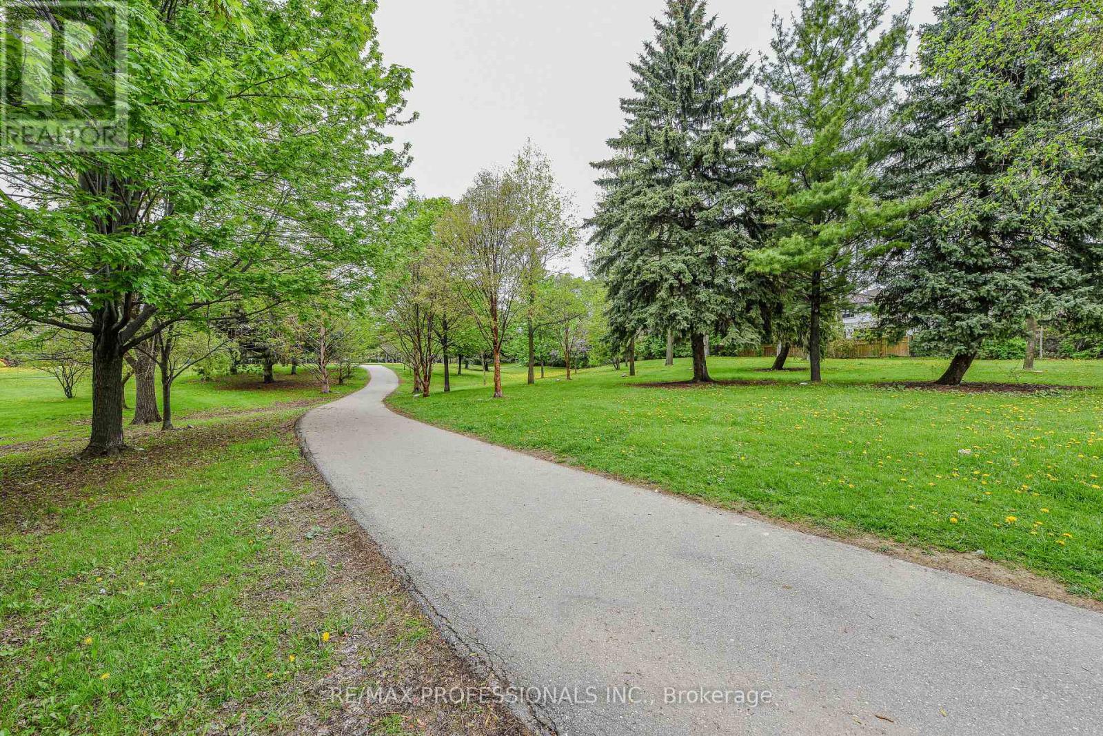 302 - 362 The East Mall, Toronto, Ontario  M9B 6C4 - Photo 42 - W12567328