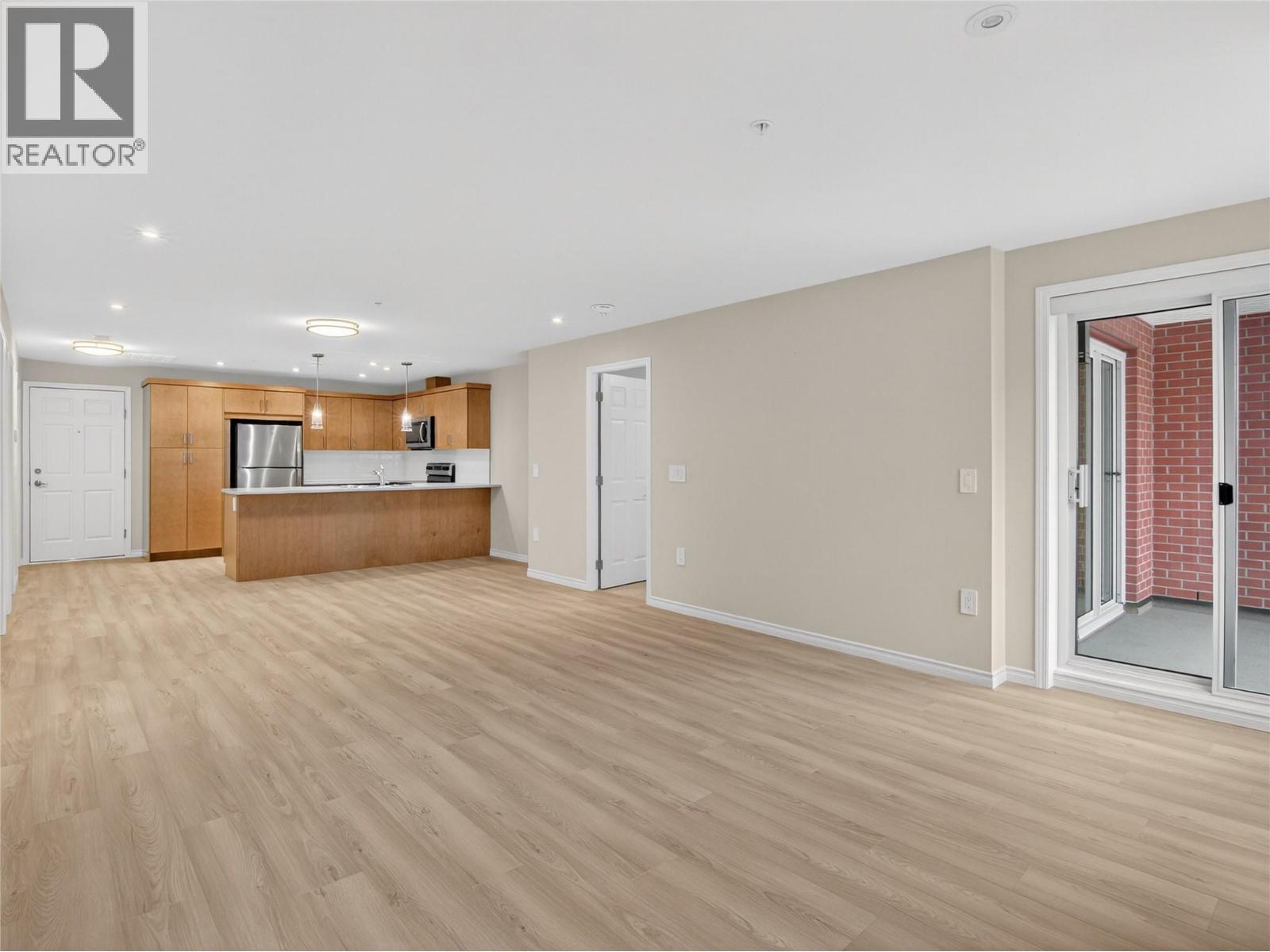 3362 SKAHA LAKE Road Unit# 1004 Penticton Photo 8