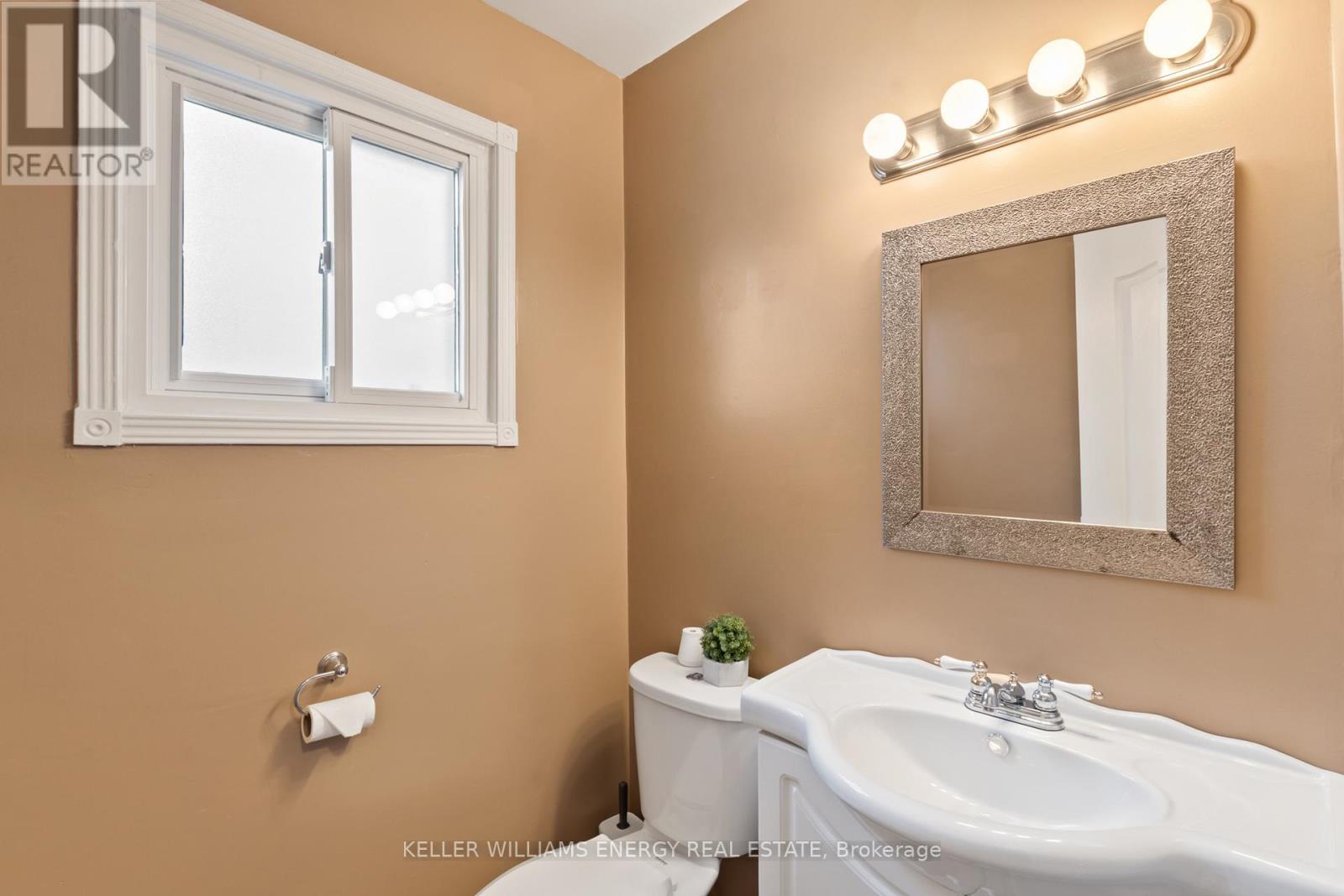 11 Hobbs Drive, Clarington, Ontario  L1C 3R8 - Photo 15 - E12567364