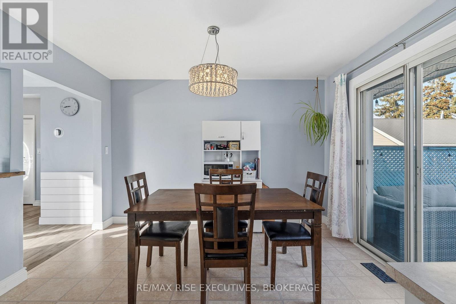 101 Park Crescent, Loyalist, Ontario  K7N 1L7 - Photo 11 - X12567430