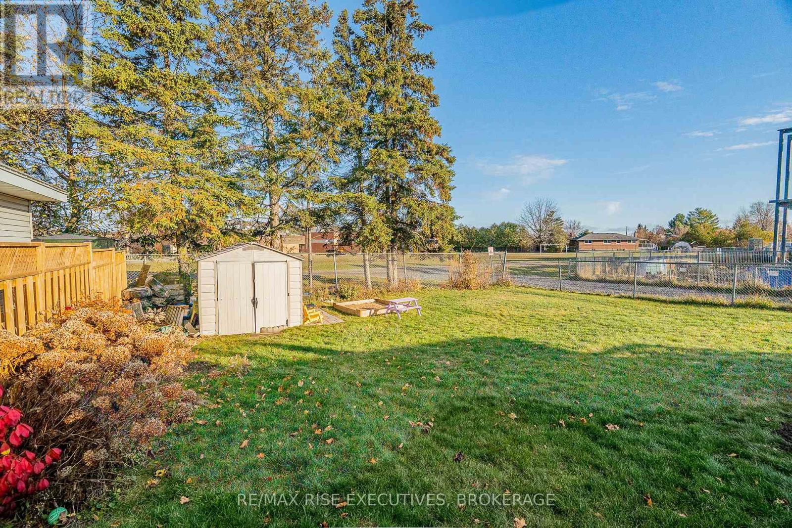 101 Park Crescent, Loyalist, Ontario  K7N 1L7 - Photo 34 - X12567430