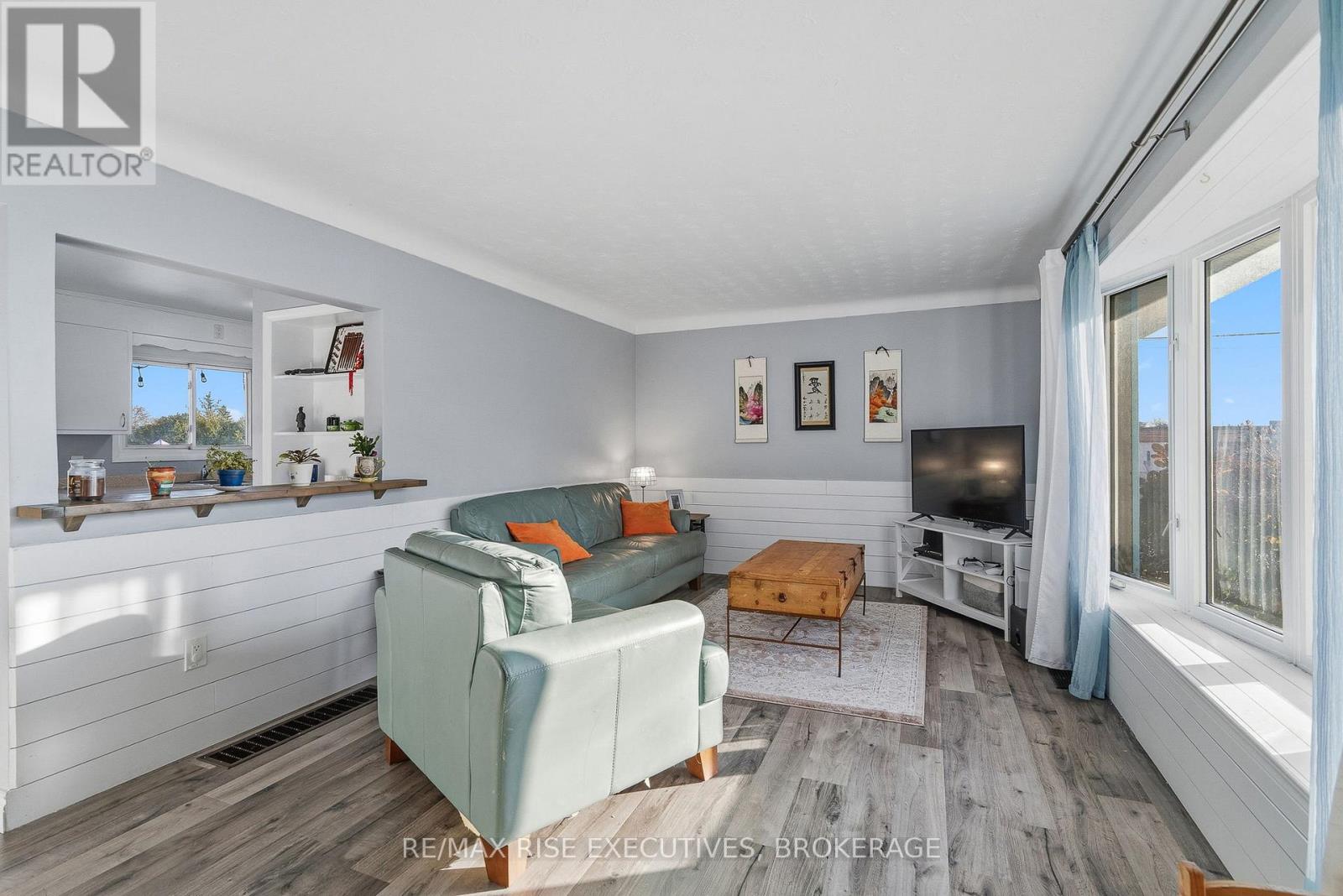 101 Park Crescent, Loyalist, Ontario  K7N 1L7 - Photo 6 - X12567430