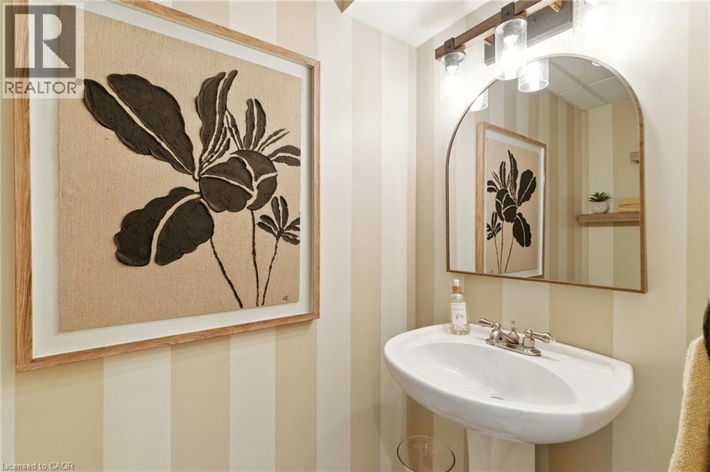 587 Sandcherry Drive, Burlington, Ontario  L7T 4L7 - Photo 35 - 40775883