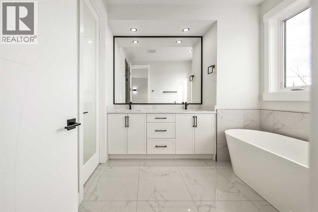 1417 42 Street Sw, Calgary, Alberta  T3C 1Z4 - Photo 17 - A2261223