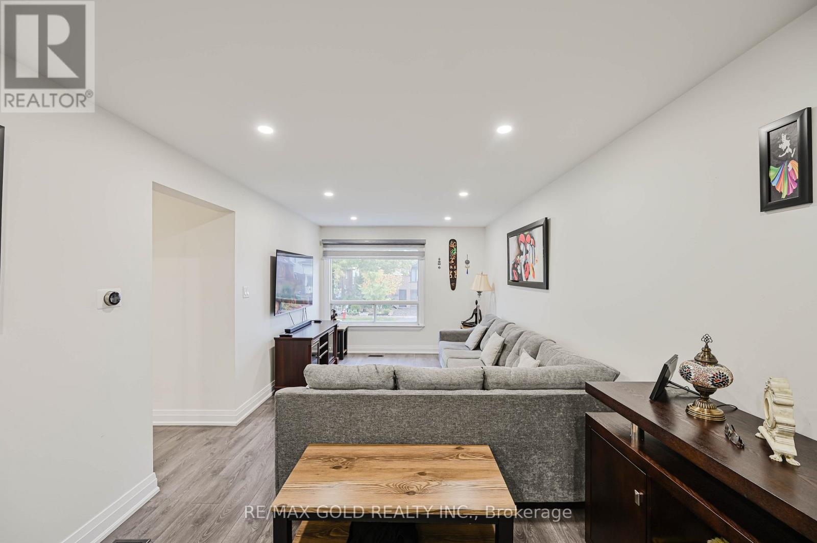 105 Skegby Road, Brampton, Ontario  L6V 2T8 - Photo 8 - W12498756