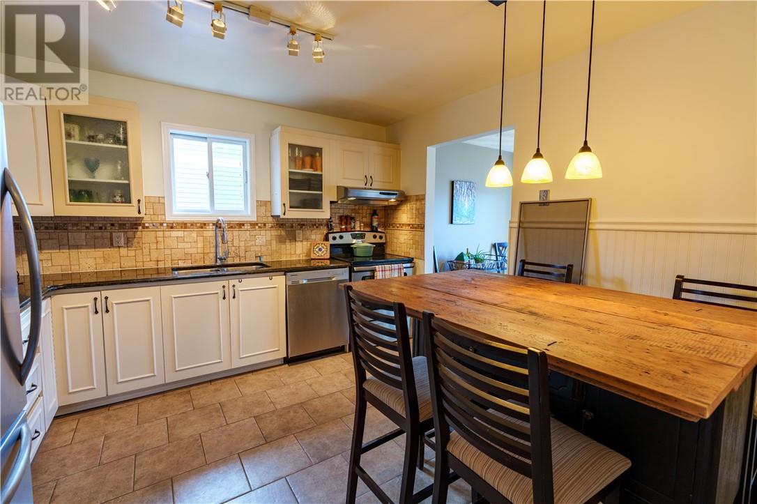 112 Ravina Avenue, Greater Sudbury, Ontario  P3L 1C2 - Photo 10 - 2125696