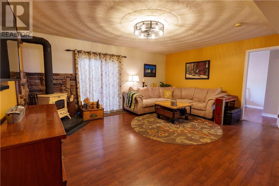 112 Ravina Avenue, Greater Sudbury, Ontario  P3L 1C2 - Photo 13 - 2125696