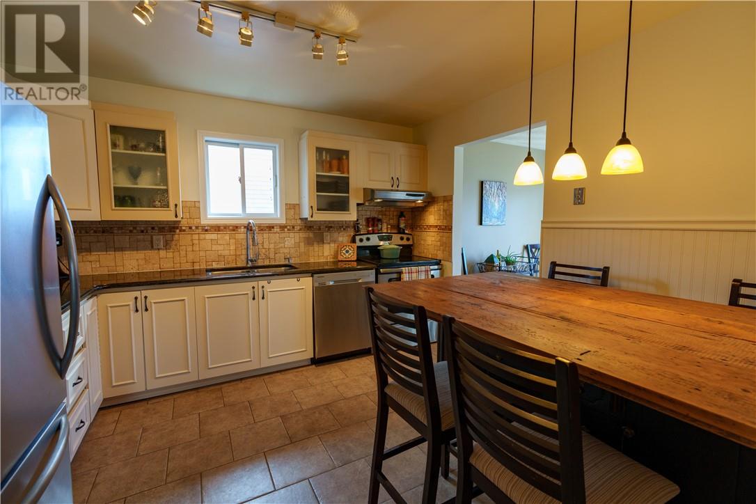 112 Ravina Avenue, Greater Sudbury, Ontario  P3L 1C2 - Photo 9 - 2125696