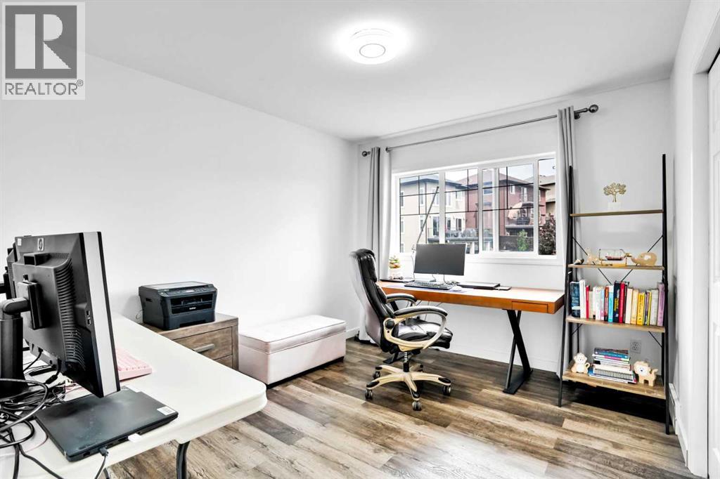 73 Elkton Way Sw, Calgary, Alberta  T3H 4Y9 - Photo 32 - A2263378