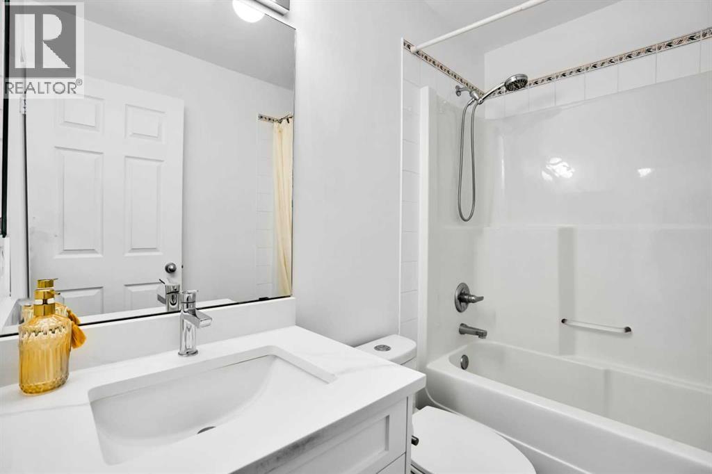 73 Elkton Way Sw, Calgary, Alberta  T3H 4Y9 - Photo 31 - A2263378